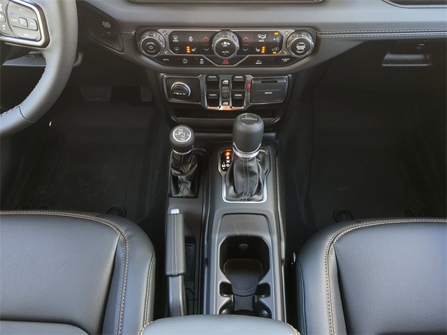 2025 Jeep Gladiator Sport S photo 17