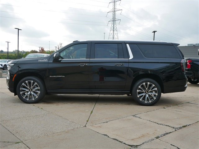 2026 Chevrolet Suburban High Country photo 4