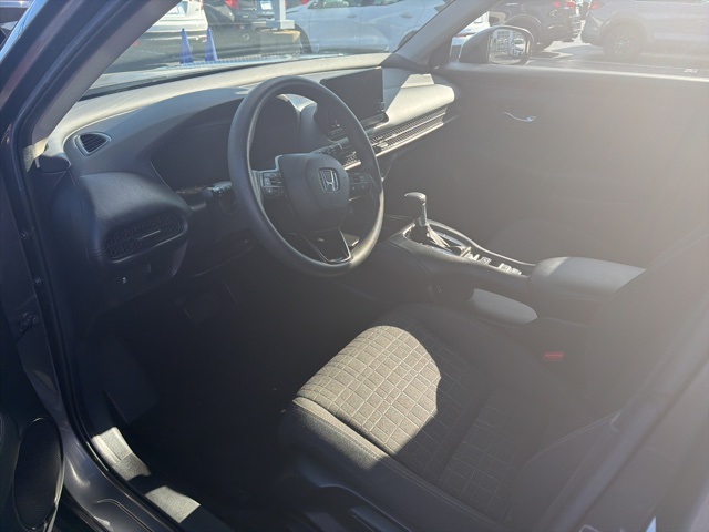 2024 Honda HR-V LX photo 2