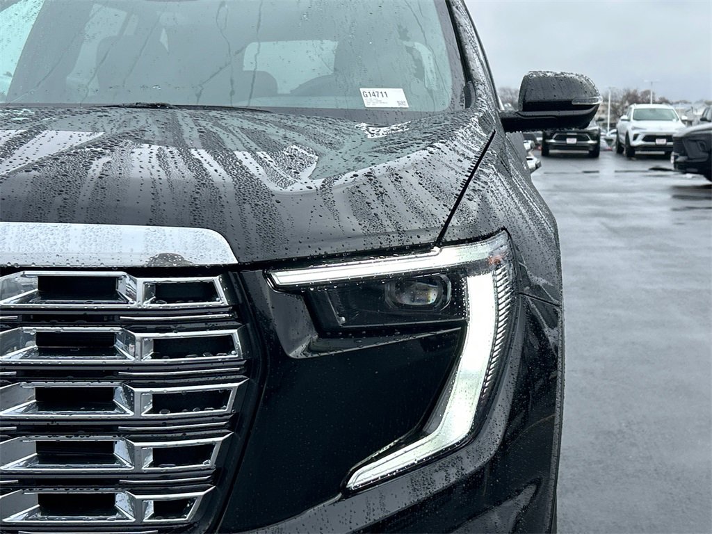 2026 GMC ACADIA - Image 9