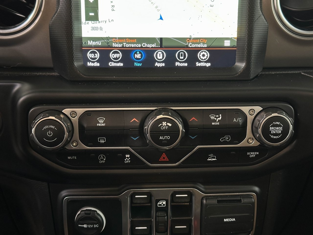 2022 Jeep Wrangler Unlimited Rubicon photo 13