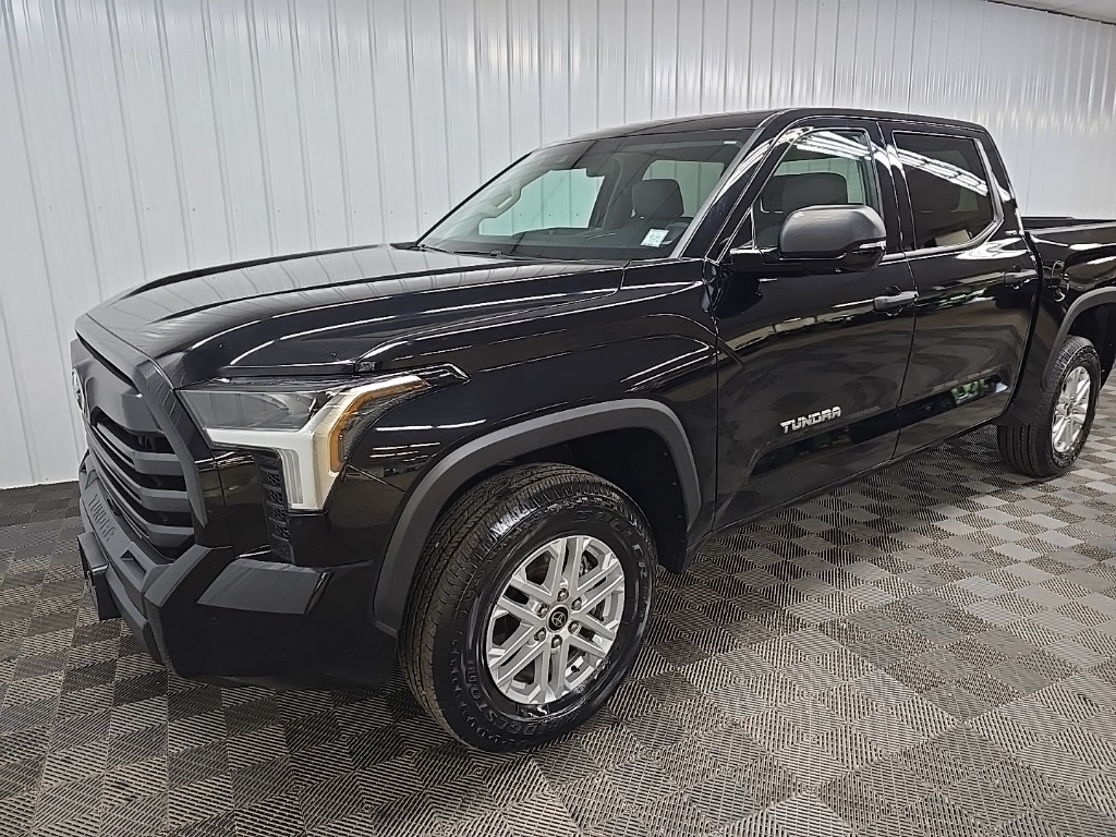 2022 Toyota Tundra SR5 photo 8