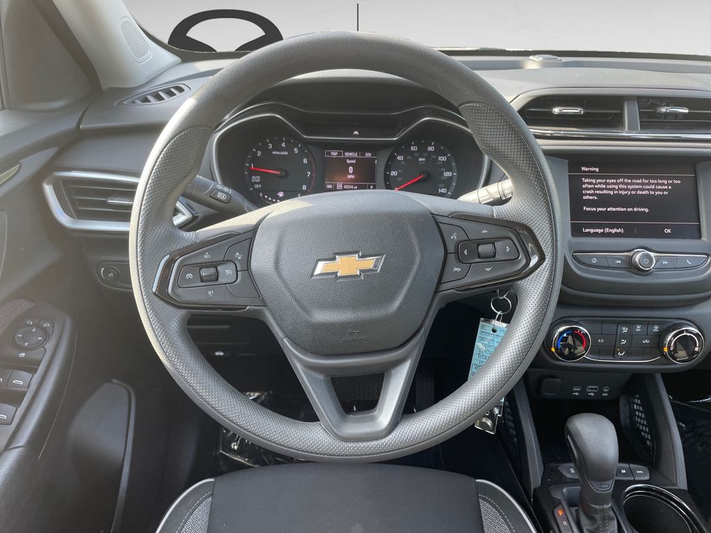 2021 Chevrolet Trailblazer LS photo 10