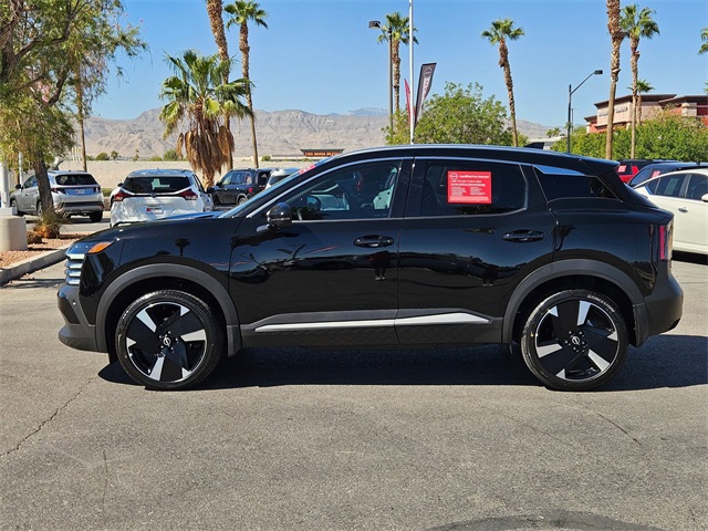 2025 Nissan Kicks SR photo 14
