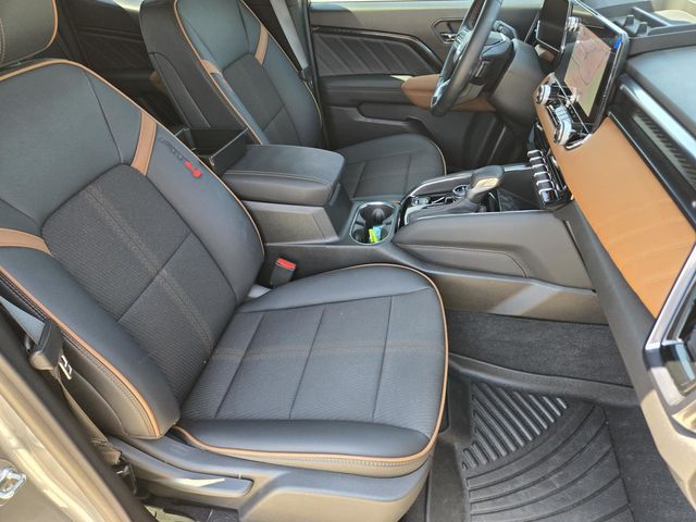 2025 Gmc Canyon AT4 photo 28