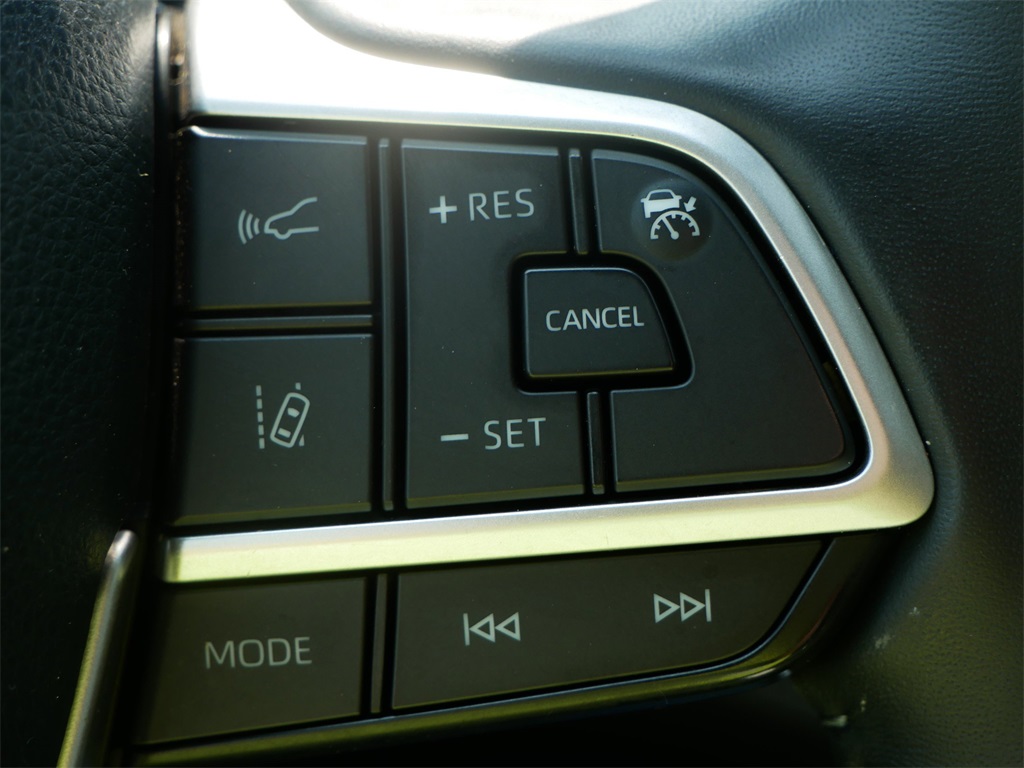2022 Toyota Highlander XLE photo 20