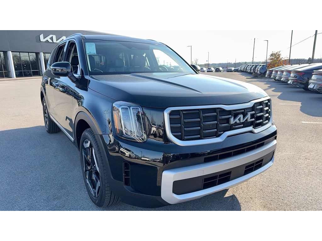 2025 Kia Telluride S's photo