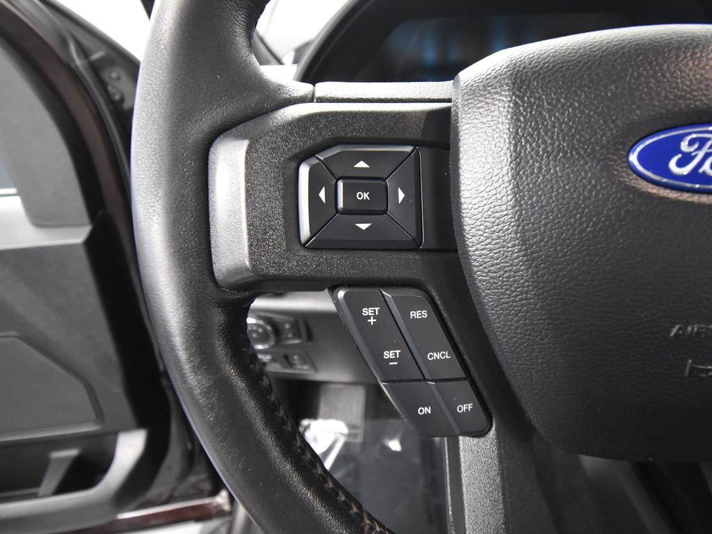 2018 Ford F-150 XLT FX4 photo 19