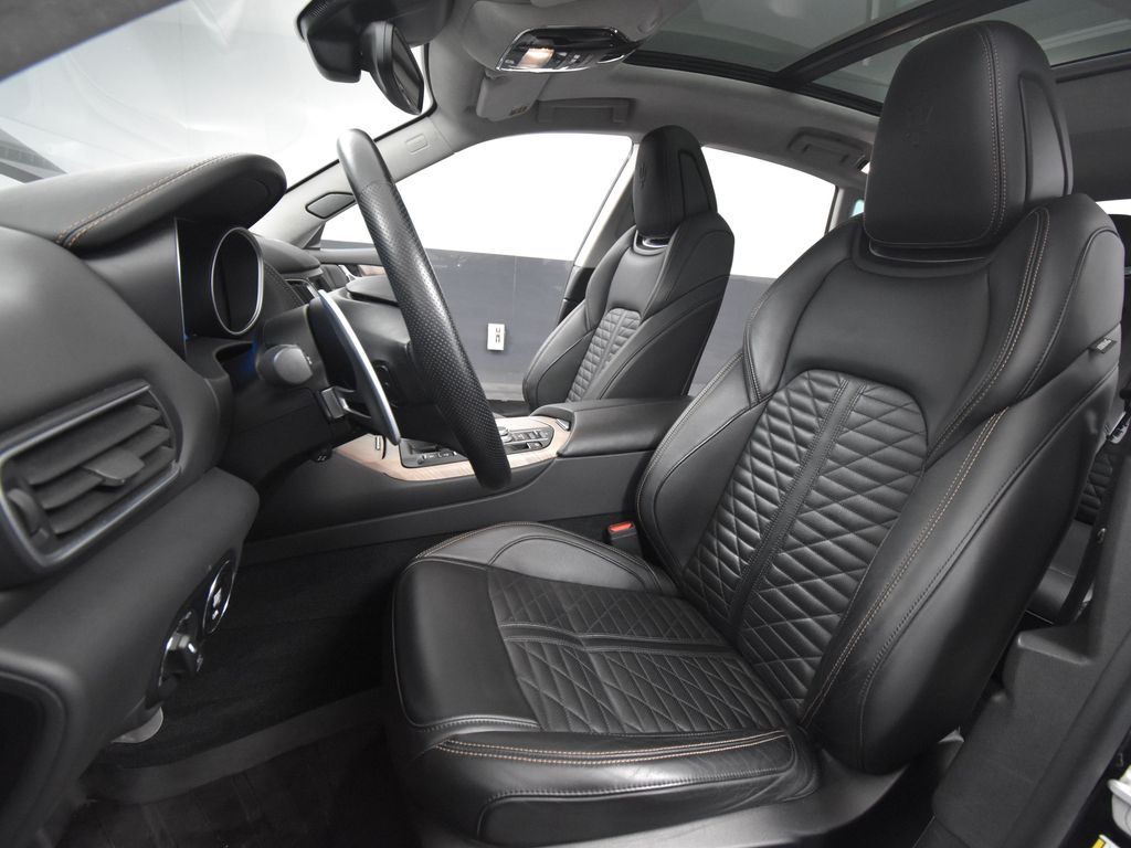2020 Maserati Levante GTS photo 18