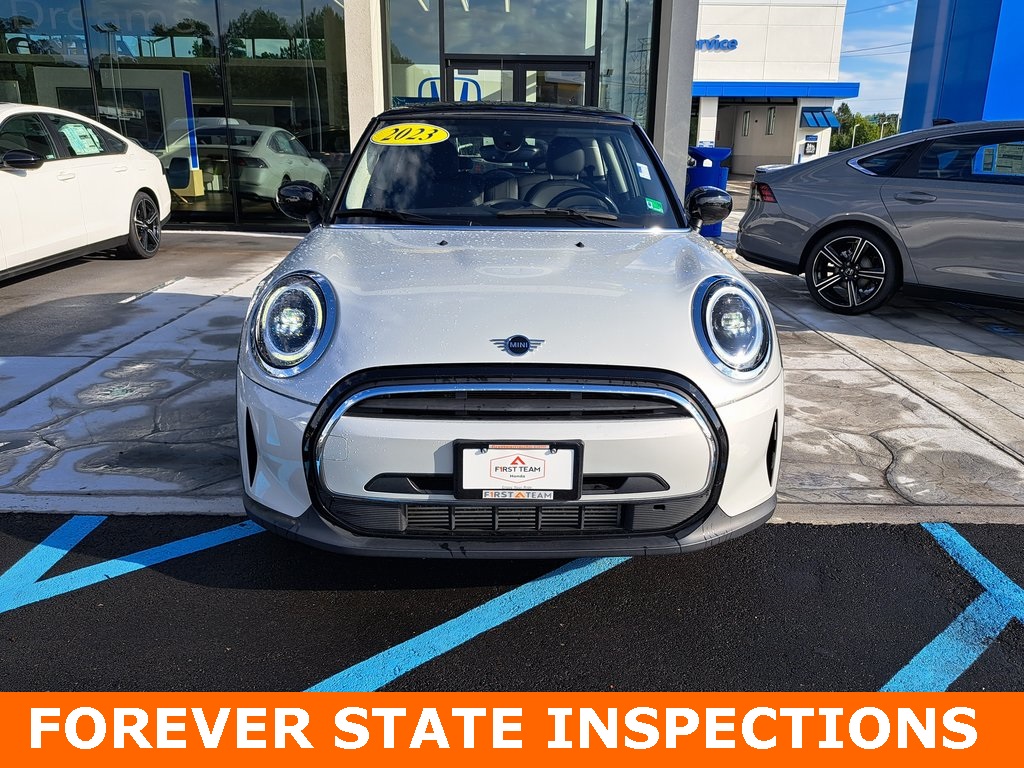 2023 Mini Cooper Signature photo 2