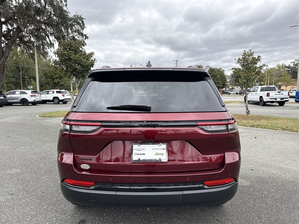 2025 Jeep Grand Cherokee Altitude X photo 4