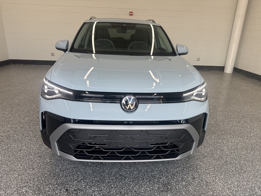 2025 Volkswagen Taos SE photo 6