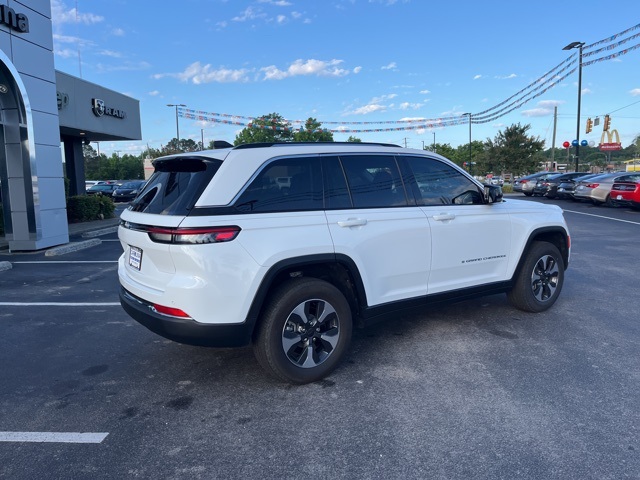 2022 Jeep Grand Cherokee 4xe Base photo 3