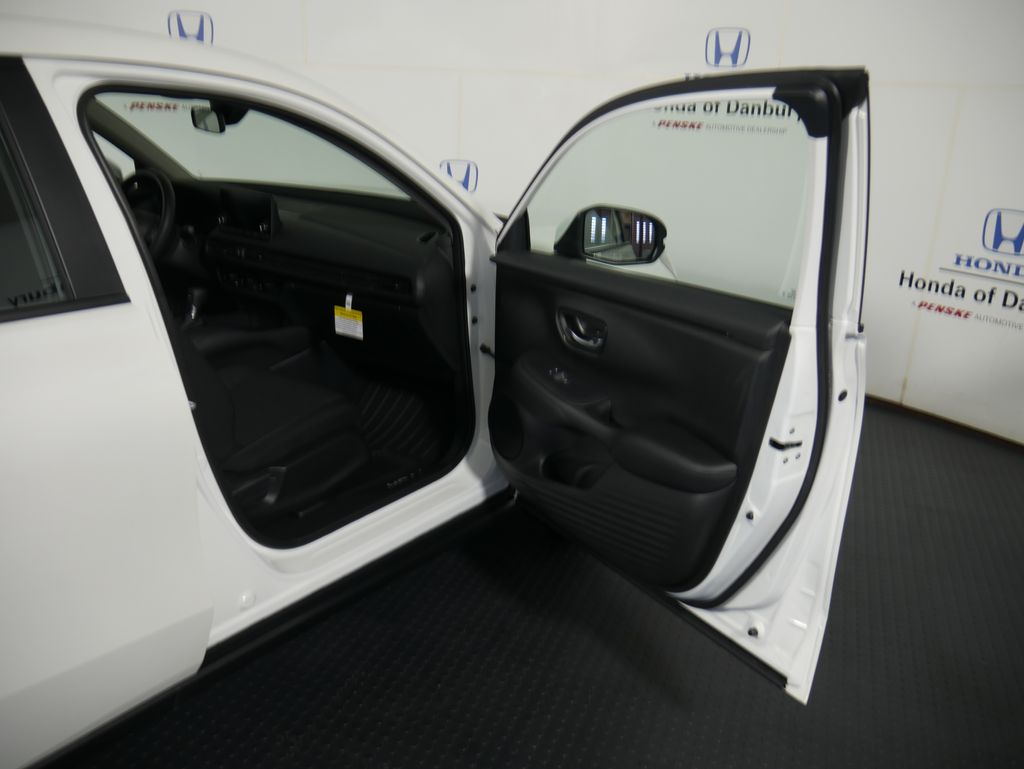 2026 Honda HR-V LX photo 6