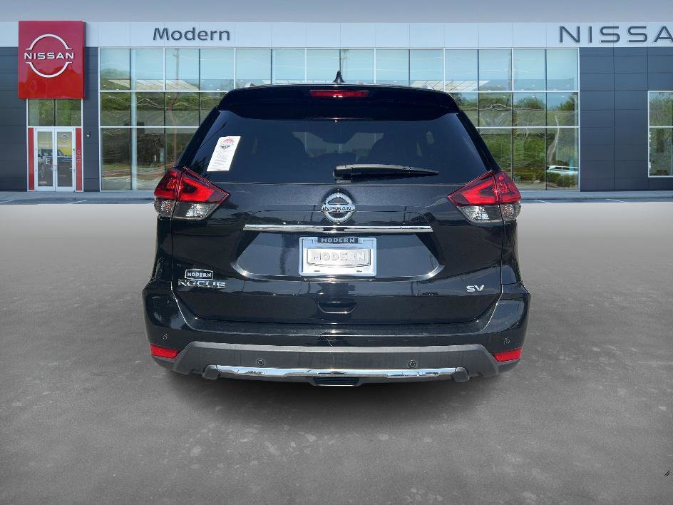 2019 Nissan Rogue SV photo 6