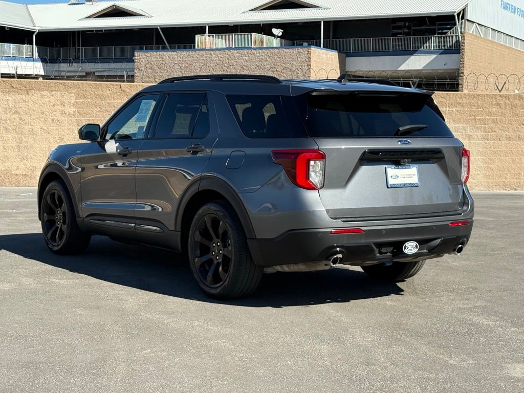 2023 Ford Explorer ST-Line photo 4