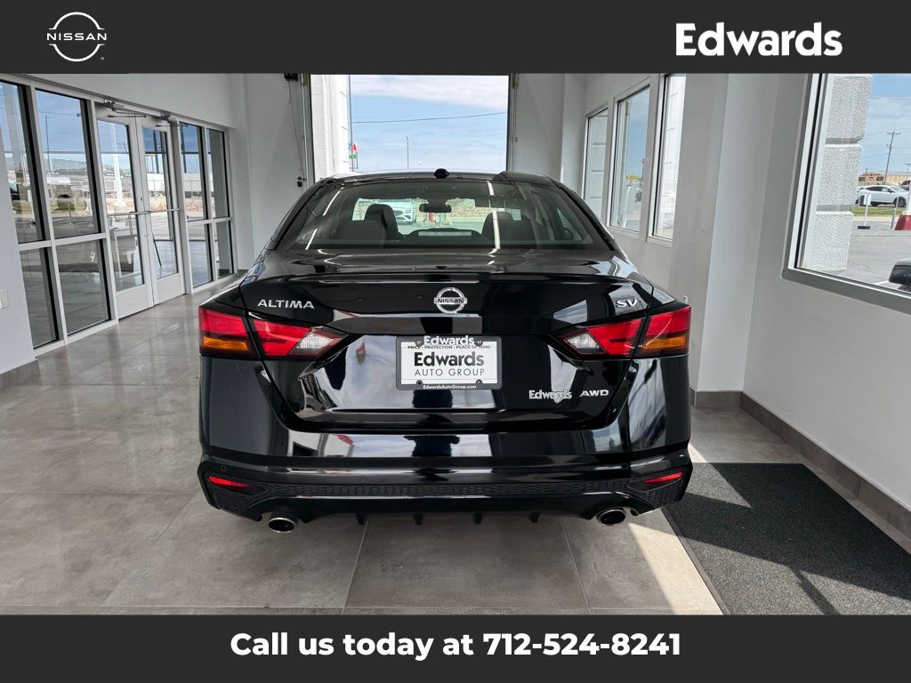 2022 Nissan Altima 2.5 SV photo 7