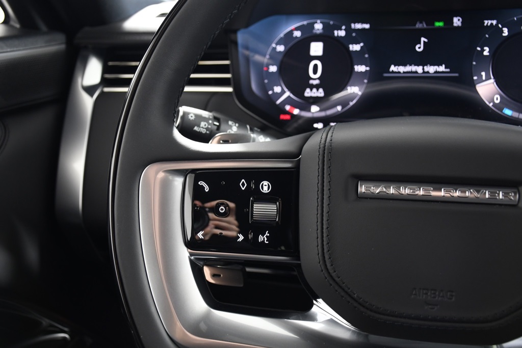 2025 Land Rover Range Rover SE photo 27