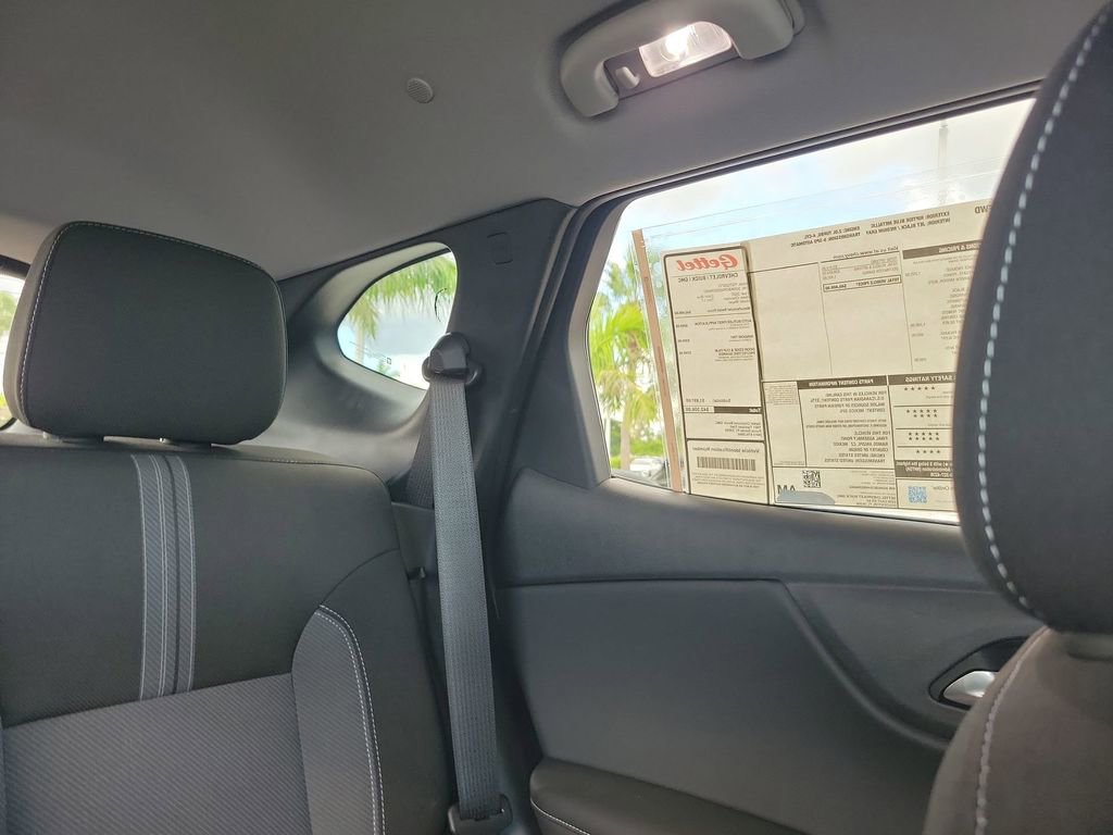 2025 Chevrolet Blazer 2LT photo 14