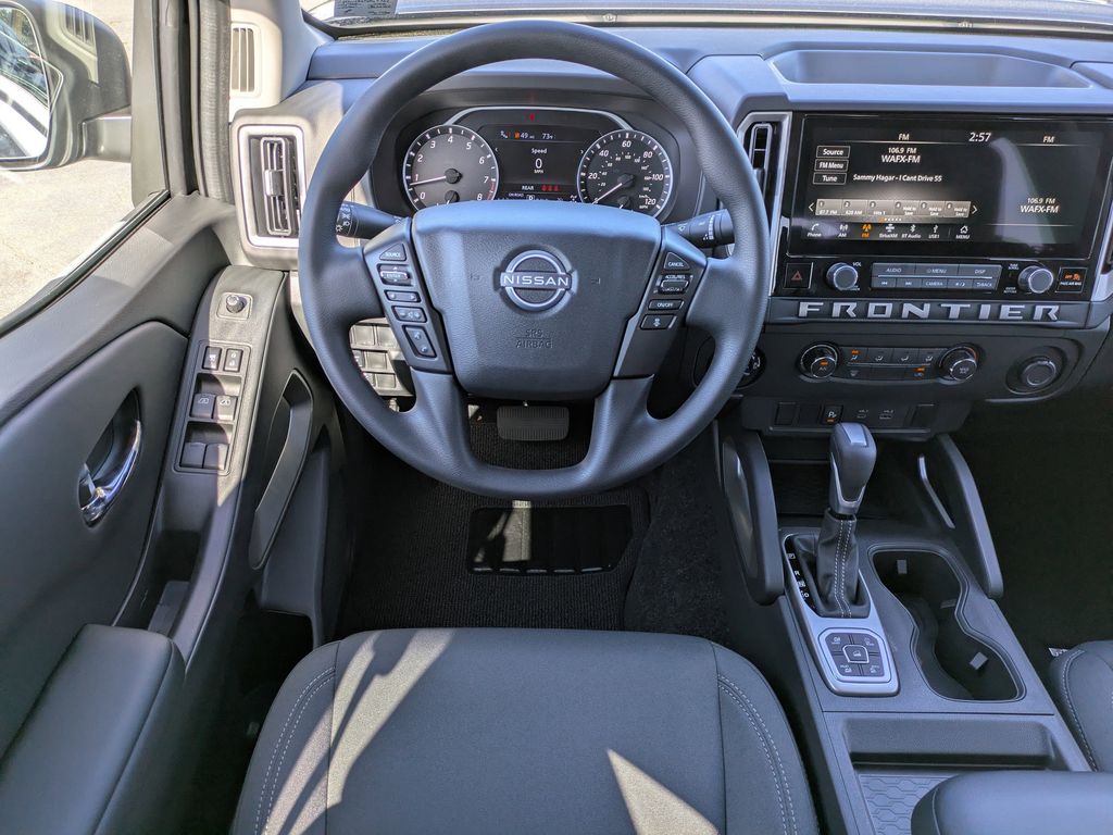 2026 Nissan Frontier SV photo 14