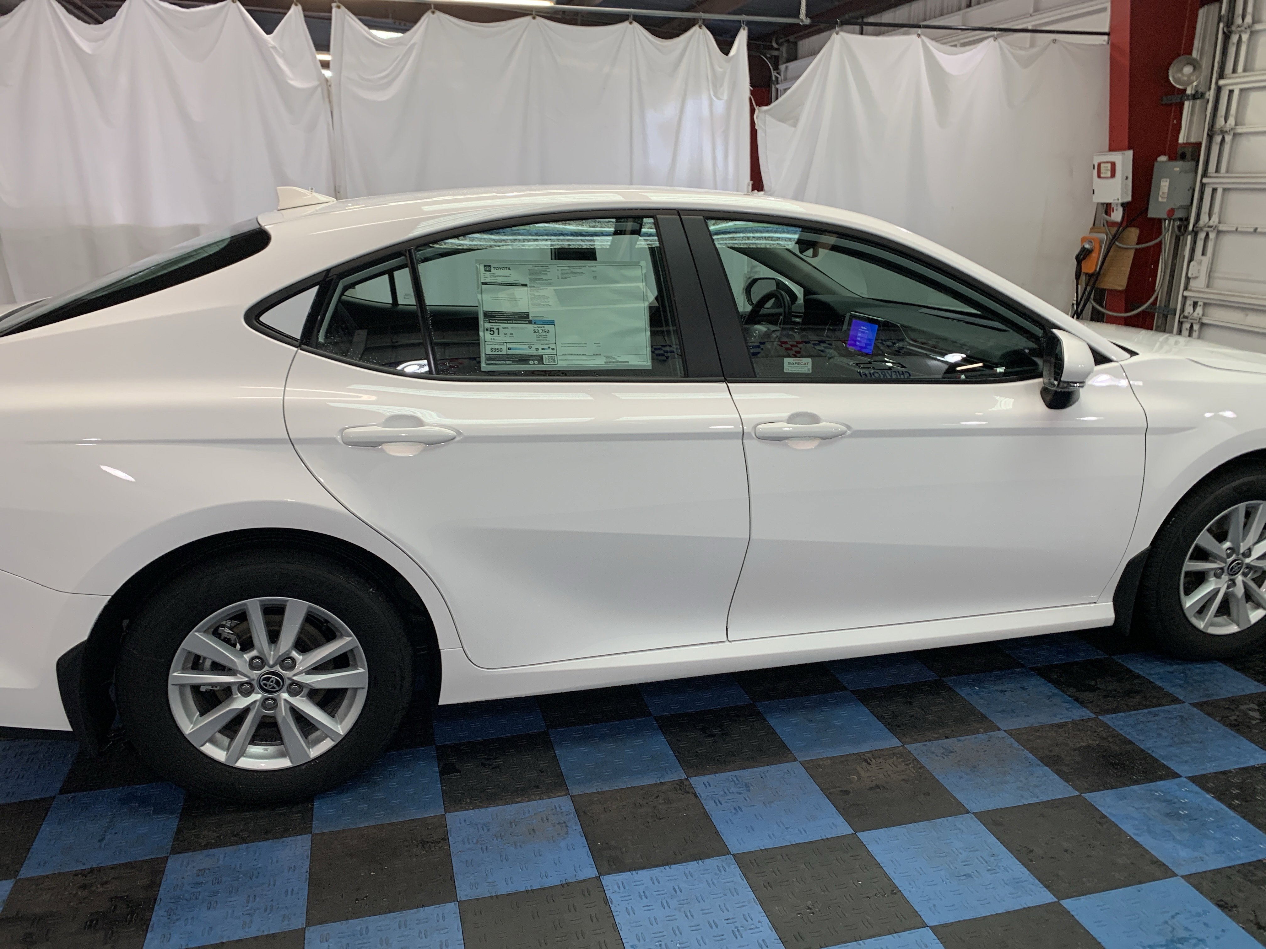2026 Toyota Camry LE photo 2