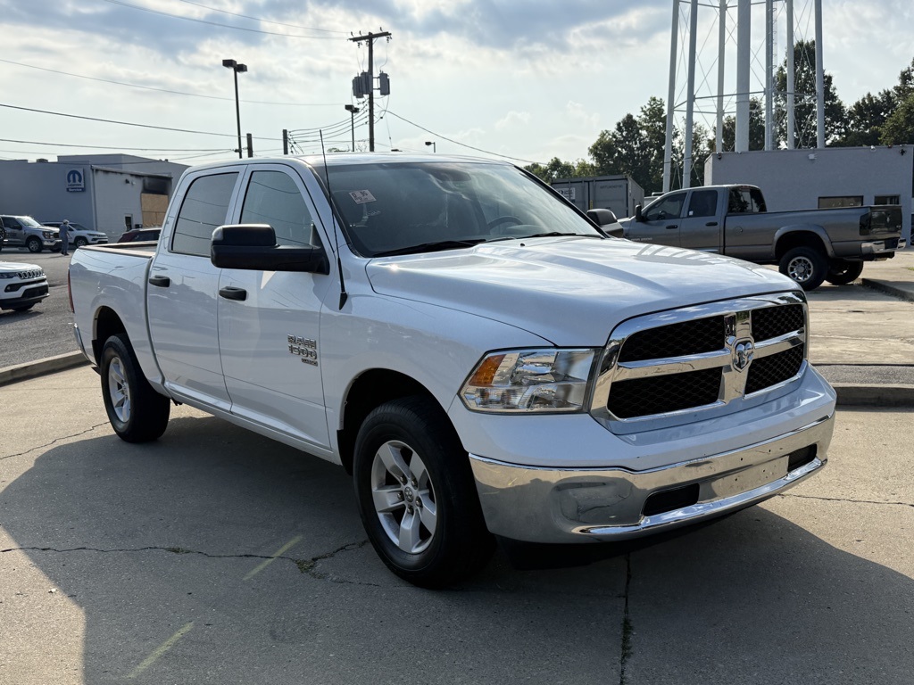 2023 Ram 1500 Classic SLT photo 3