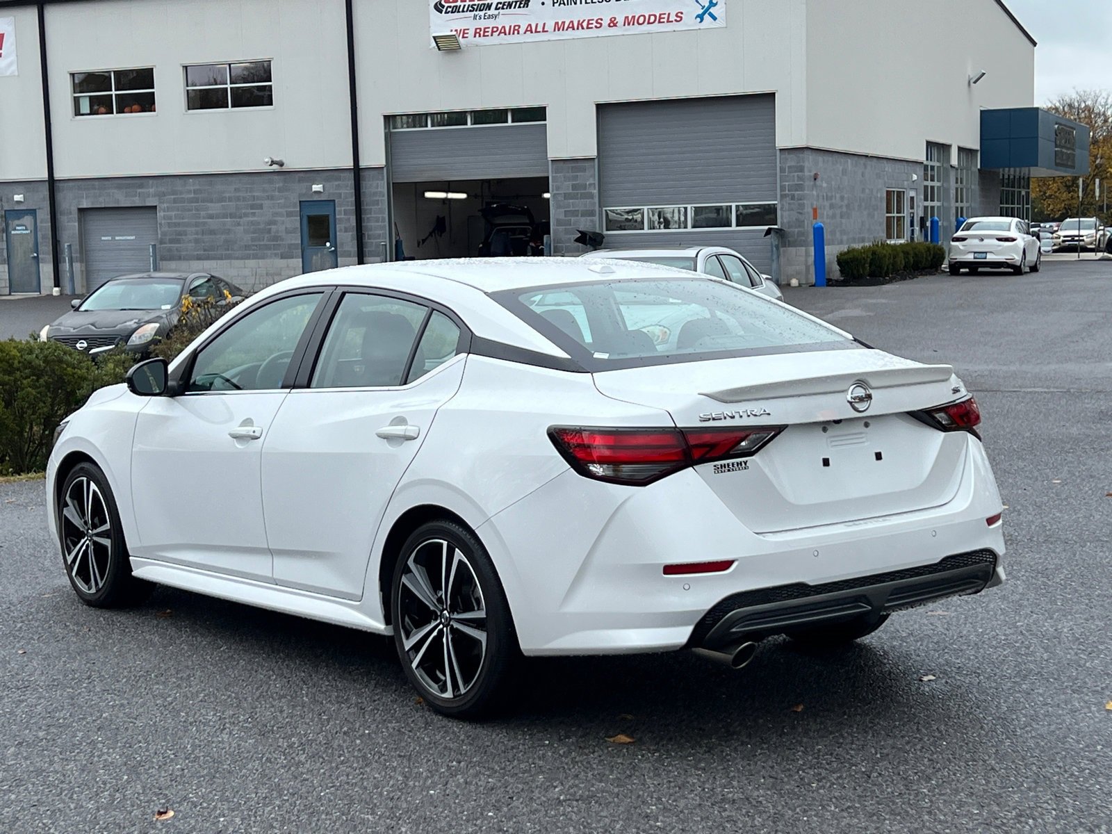 2023 Nissan Sentra SR photo 4