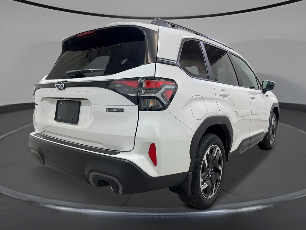 2025 Subaru Forester Limited photo 4