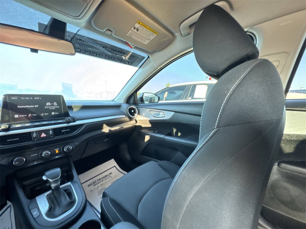 2024 Kia Forte LXS photo 11