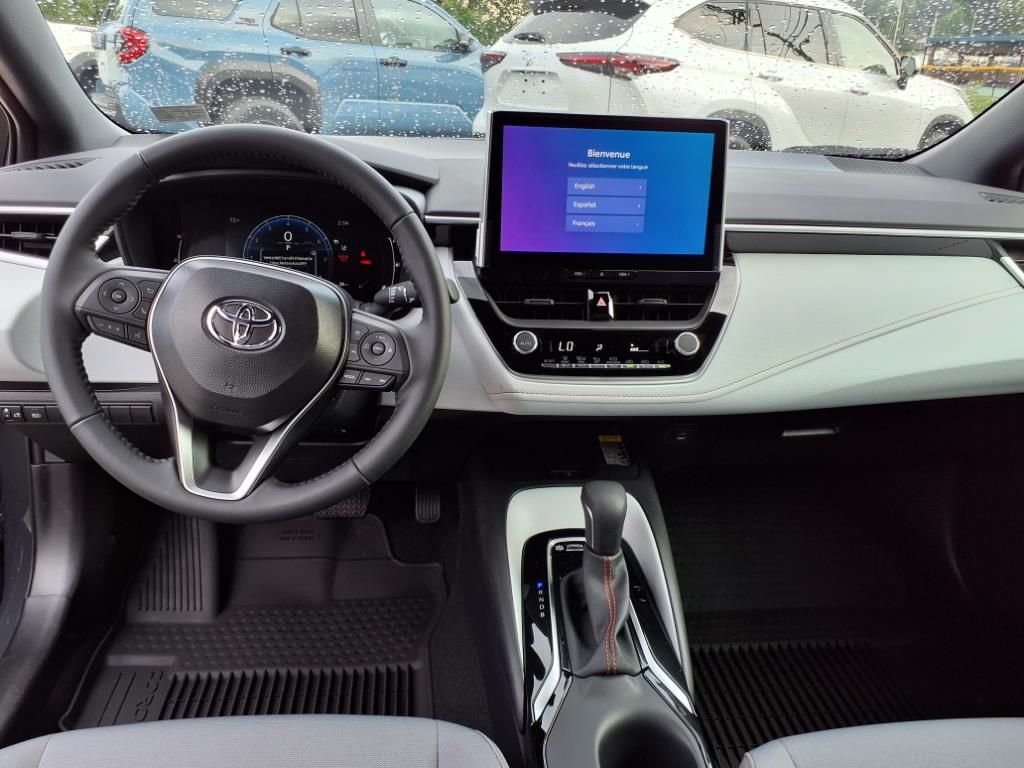 2025 Toyota Corolla SE photo 6