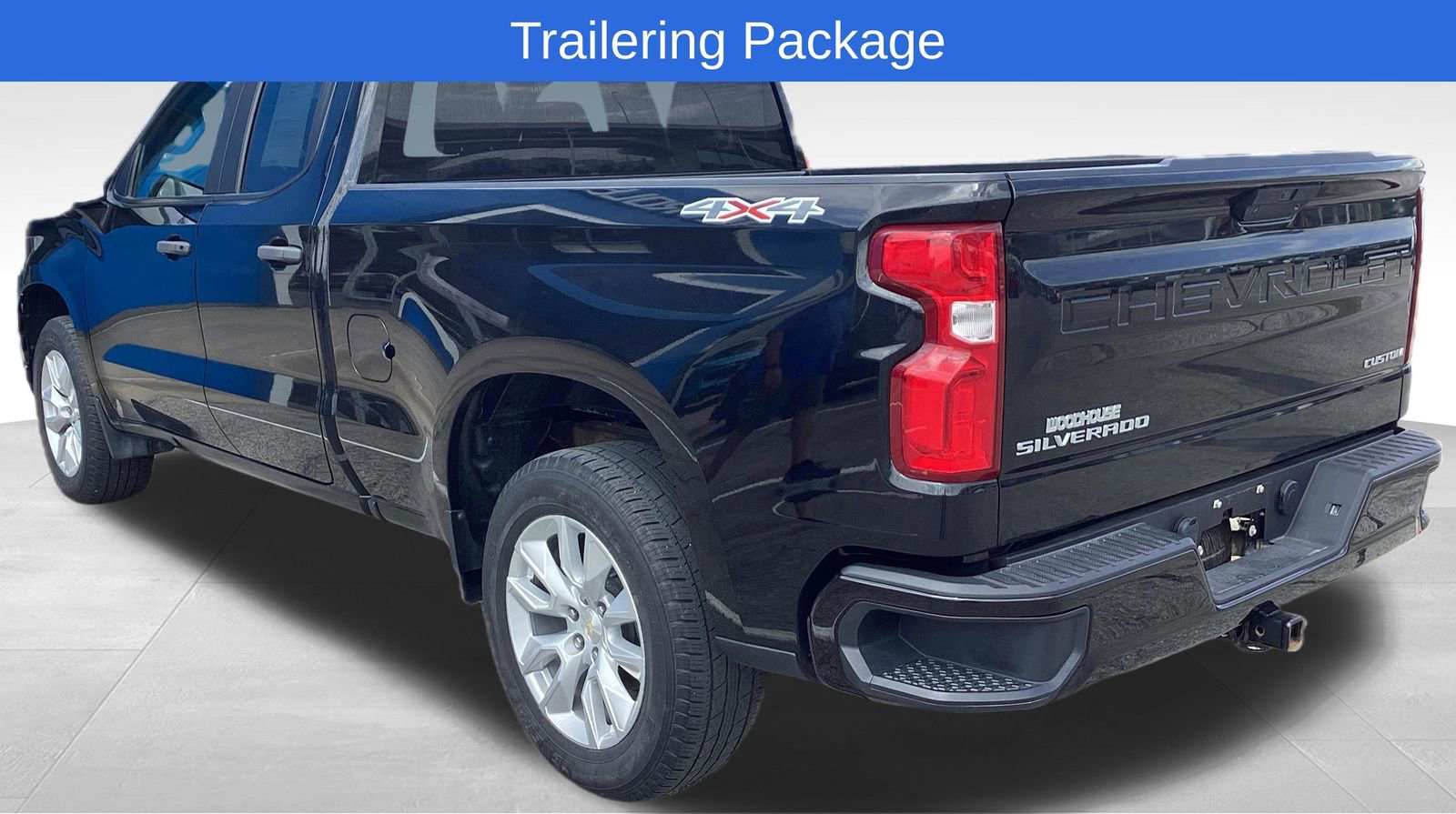 2021 Chevrolet Silverado 1500 Custom photo 2