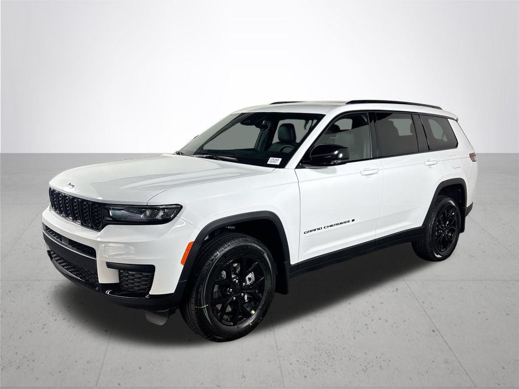 2025 Jeep Grand Cherokee Altitude photo 2