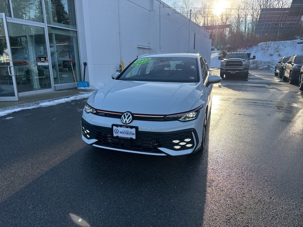 2025 Volkswagen Golf GTI S's photo