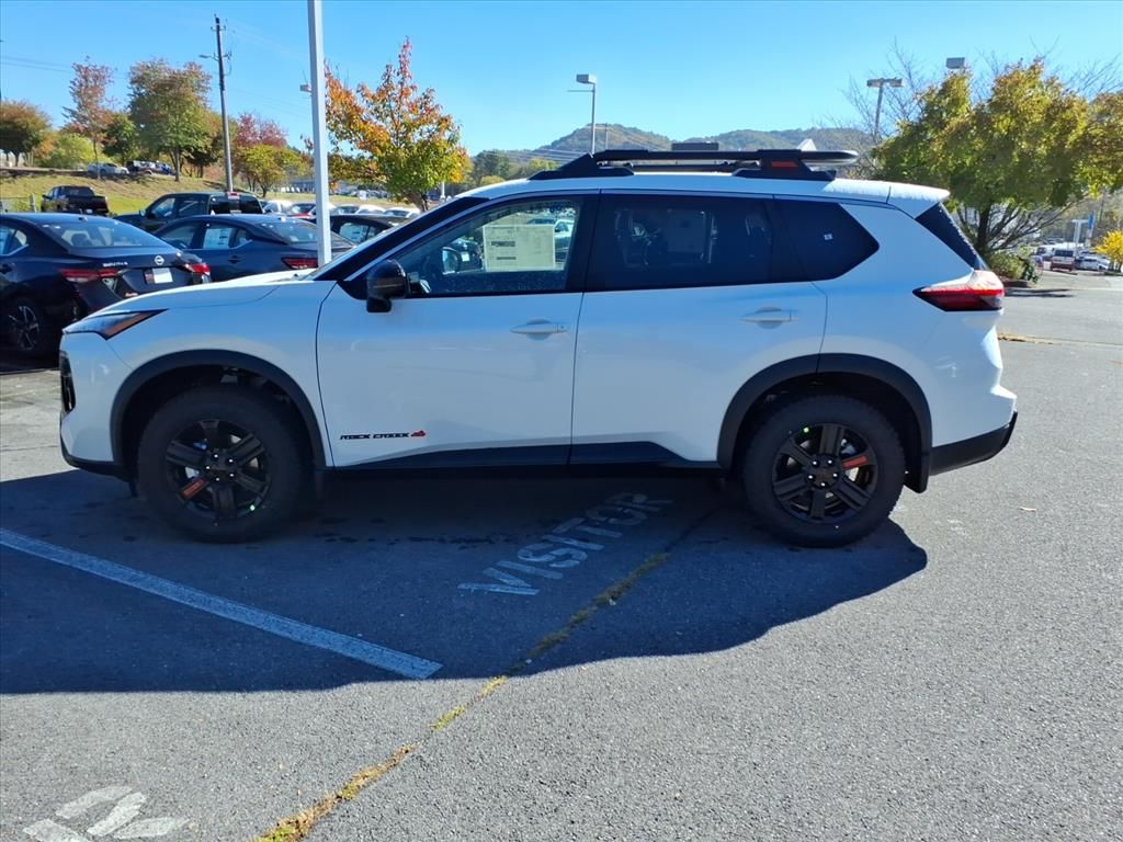 2026 Nissan Rogue SV photo 2