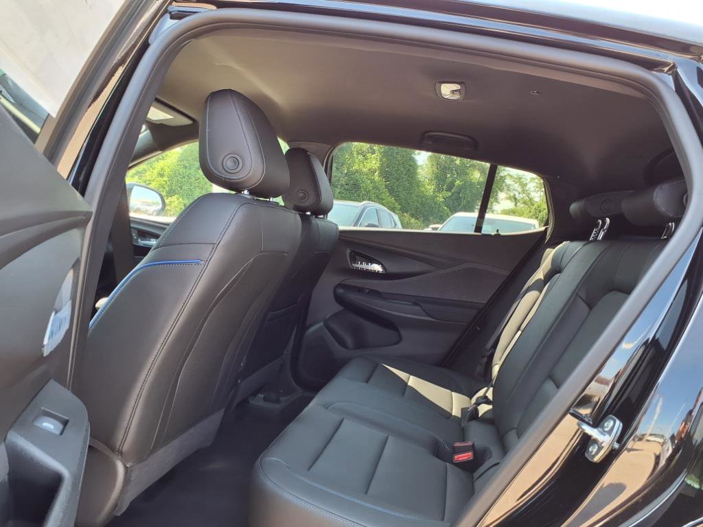 2025 Buick Envista ST photo 17