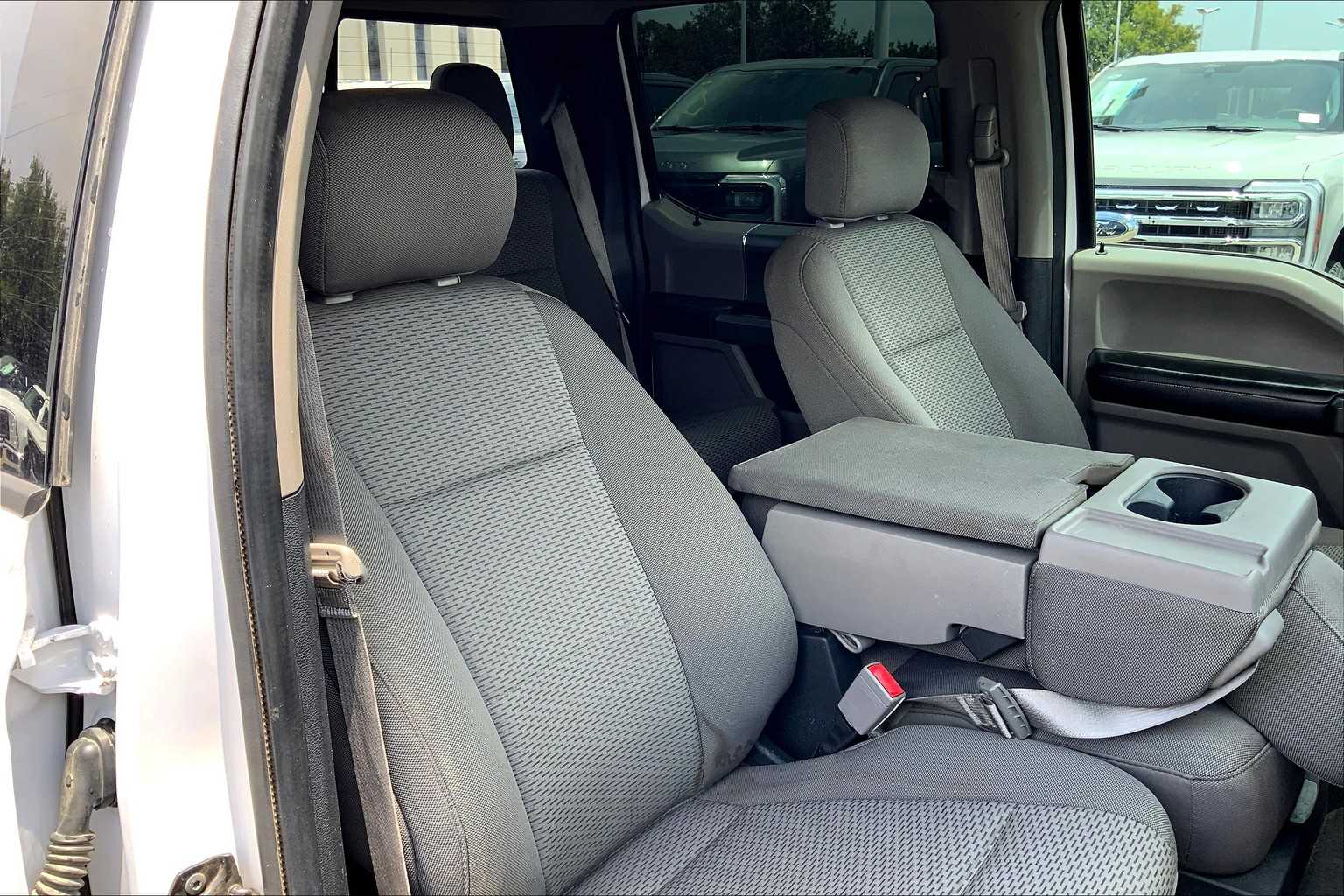2020 Ford F-150 XLT photo 14
