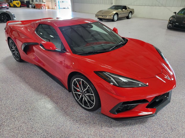 2024 Chevrolet Corvette Stingray 3LT photo 2