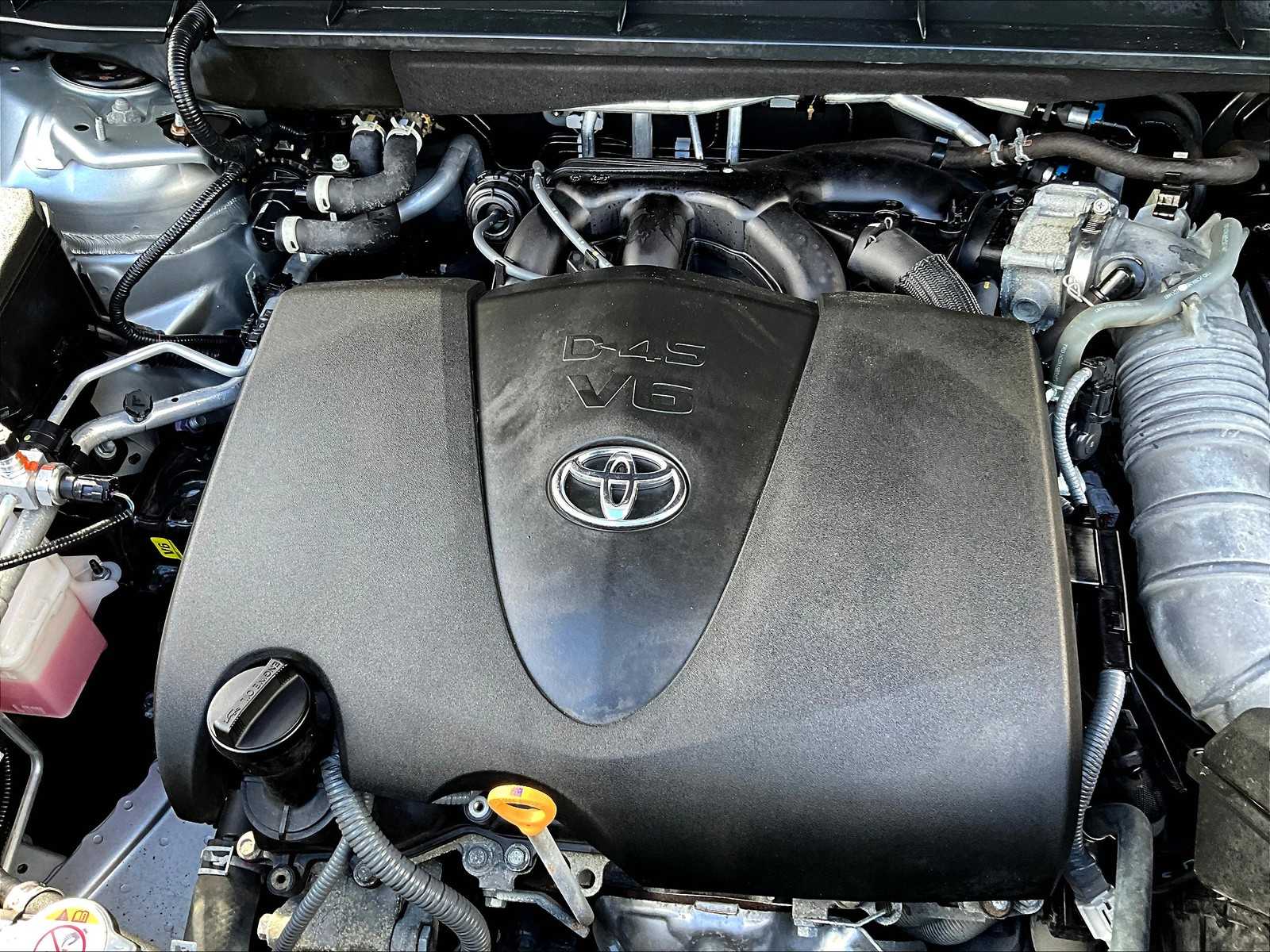 2021 Toyota Highlander XLE photo 32