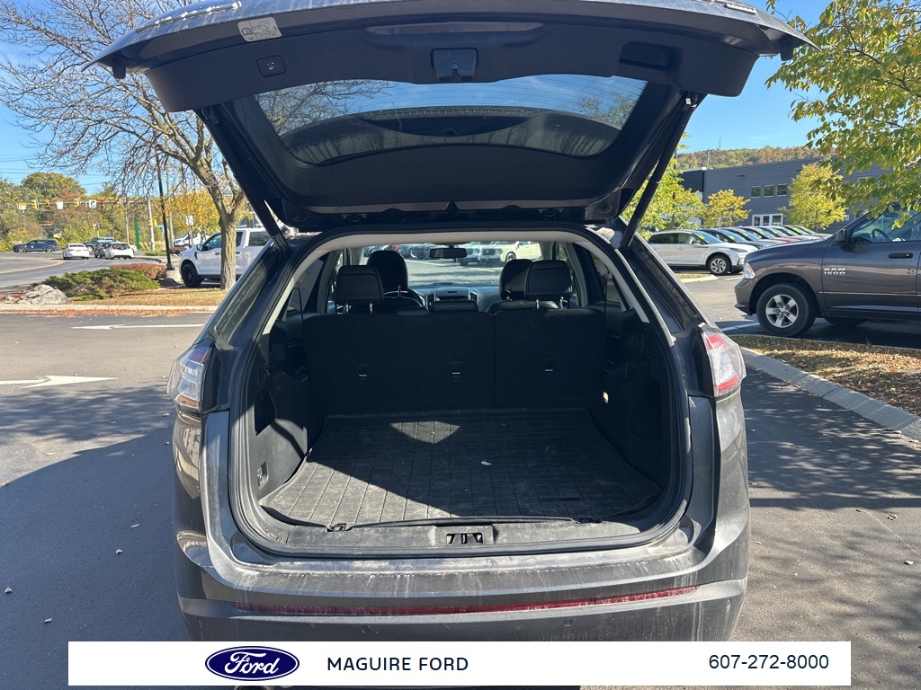 2018 Ford Edge SEL photo 8