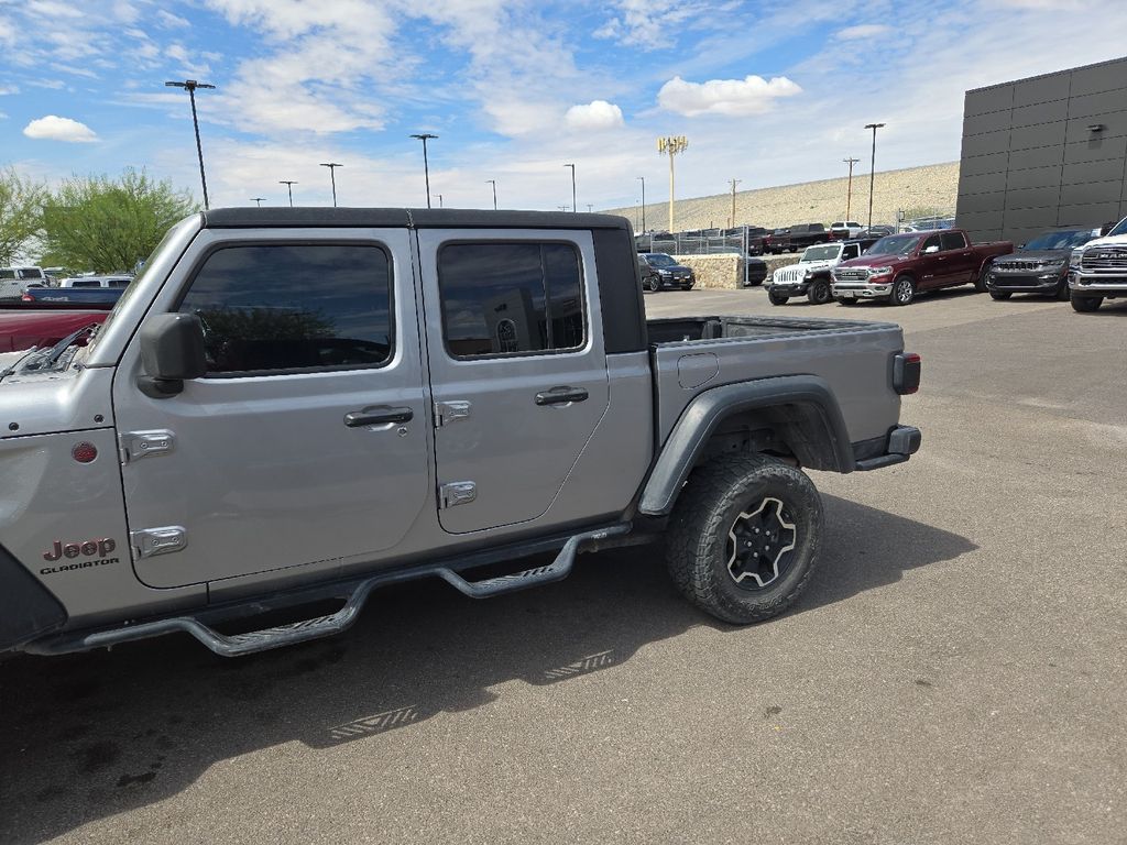 2020 Jeep Gladiator Rubicon photo 3