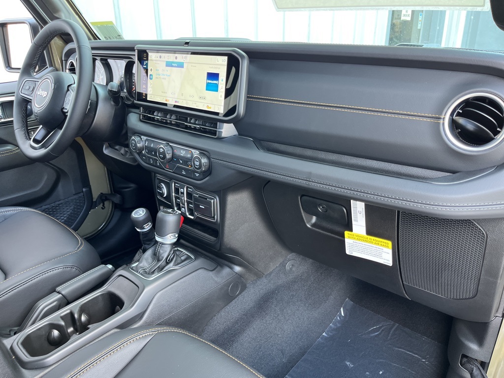 2025 Jeep Gladiator Sport photo 34