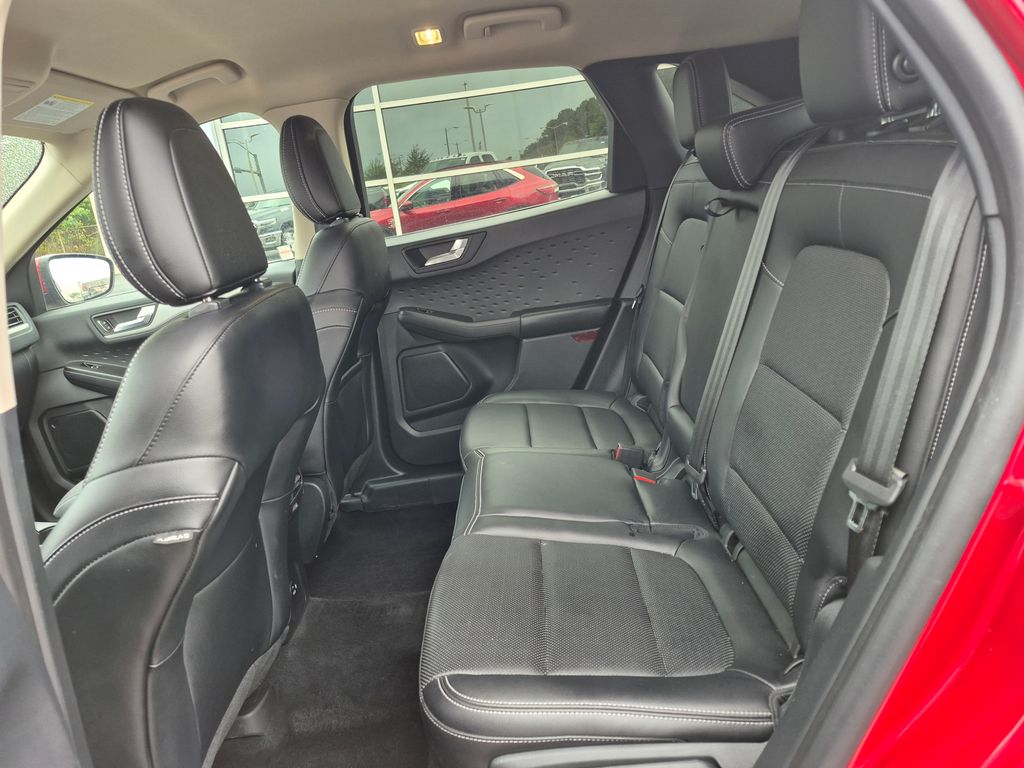 2020 Ford Escape SEL photo 11