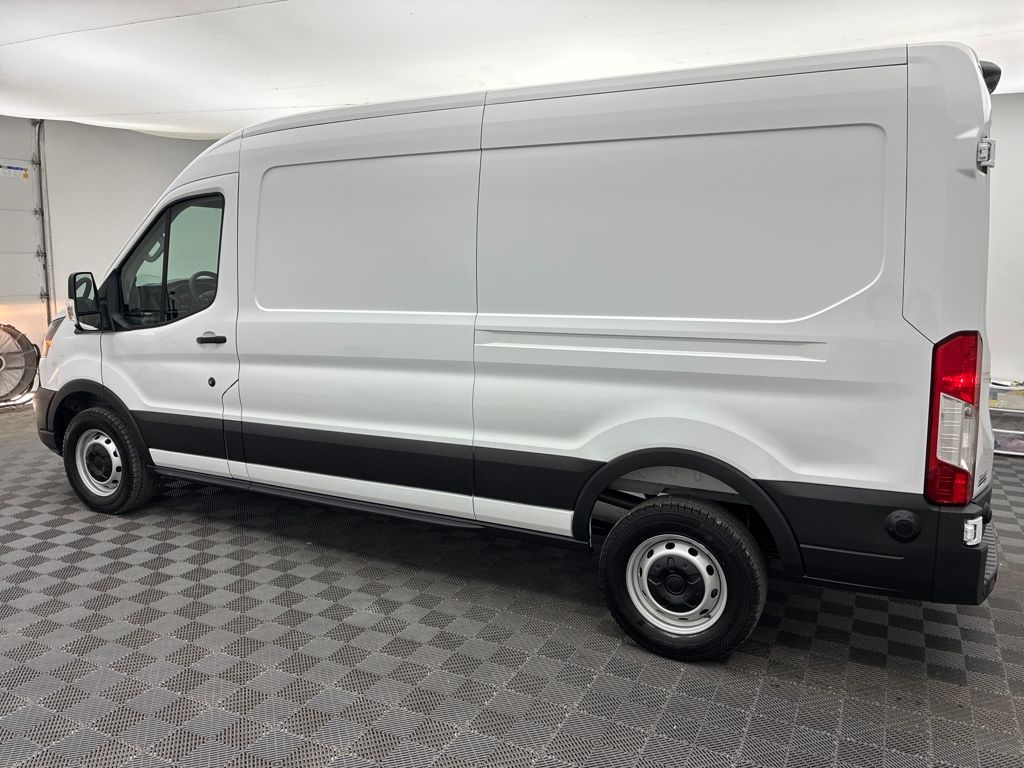 2025 Ford Transit Cargo Van photo 2
