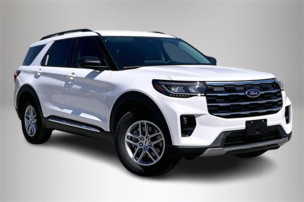 2025 Ford Explorer Active's photo