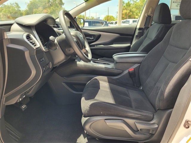 2022 Nissan Murano S photo 11