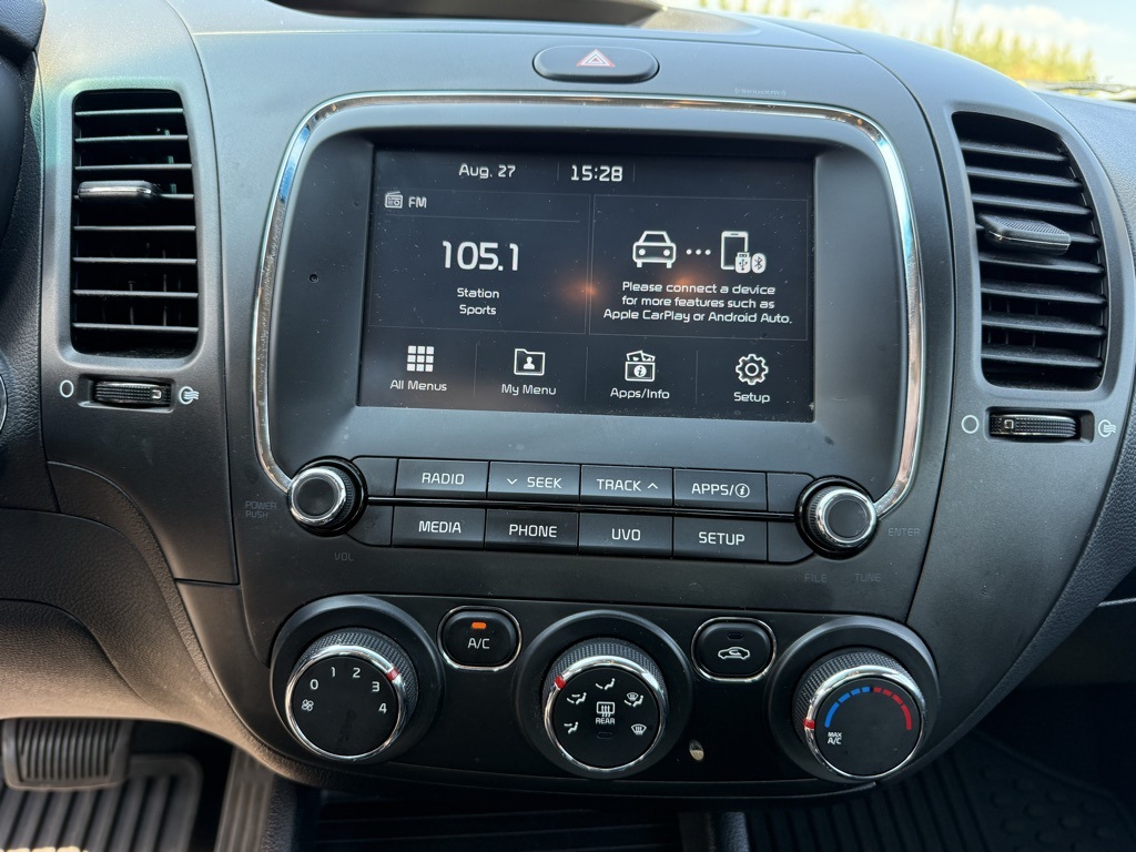 2017 Kia Forte LX photo 14
