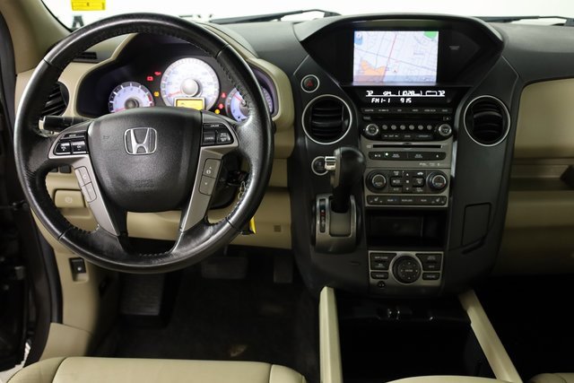 2012 Honda Pilot Touring photo 2