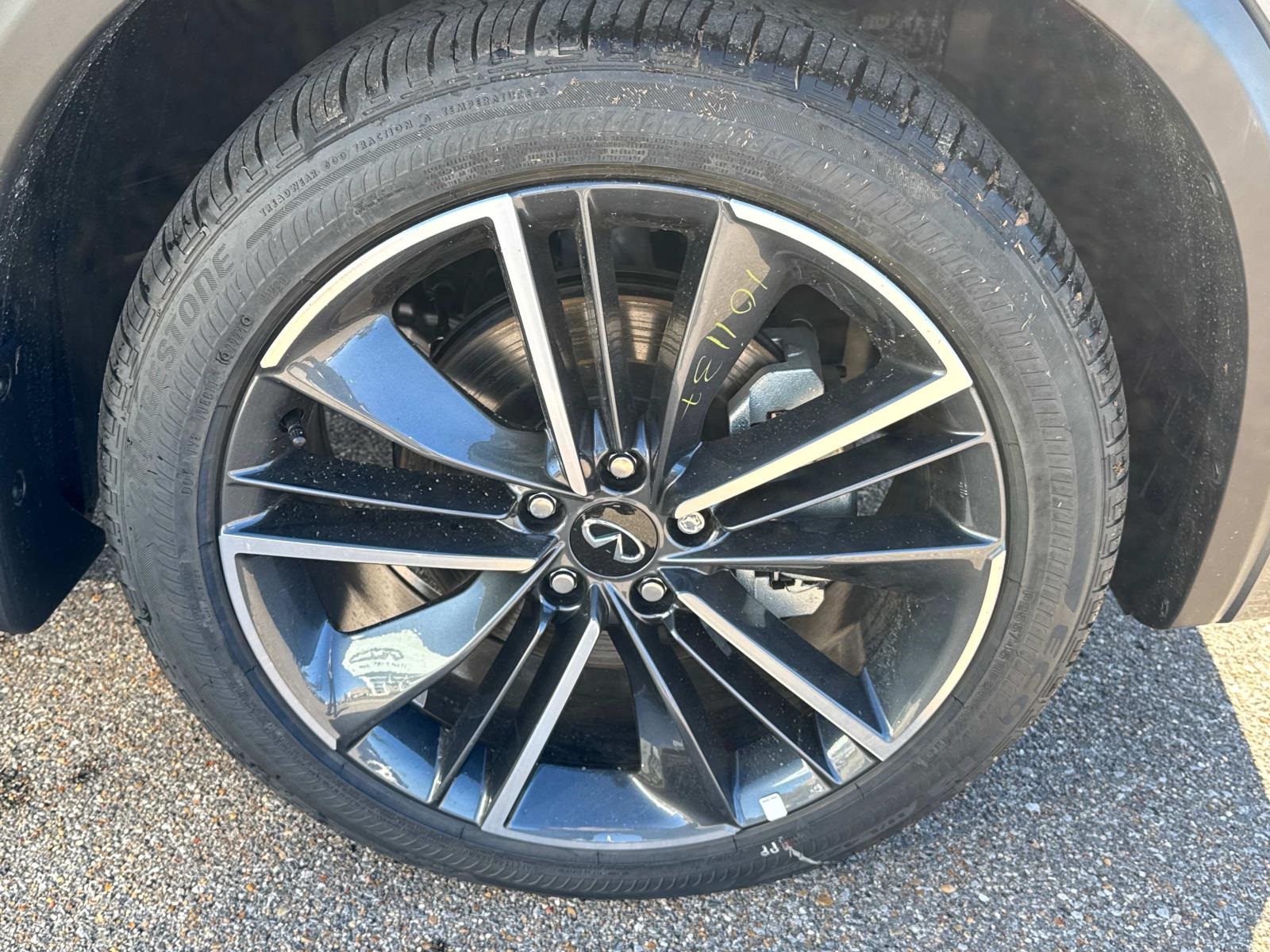 2025 Infiniti QX55 Essential photo 3