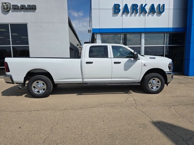 2026 Ram 3500 Tradesman photo 2