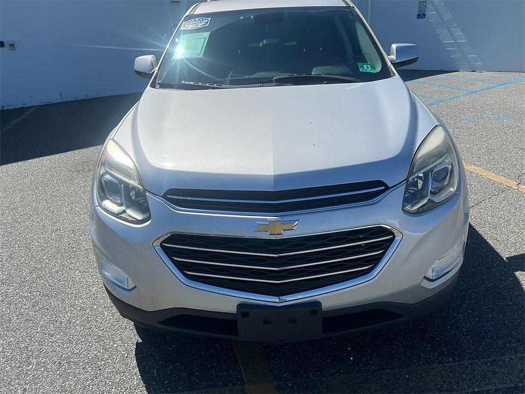 2017 Chevrolet Equinox LT photo 6